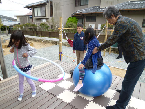 ウッドデッキでフィットネス！｜兵庫県姫路 サンリブ